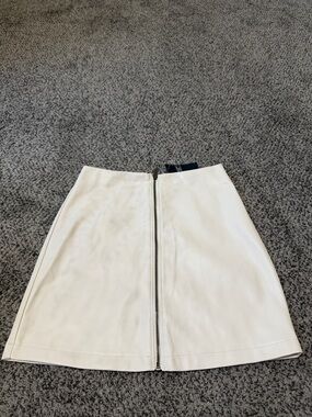 Abercrombie & Fitch White Center-Zip A-Line Skirt
